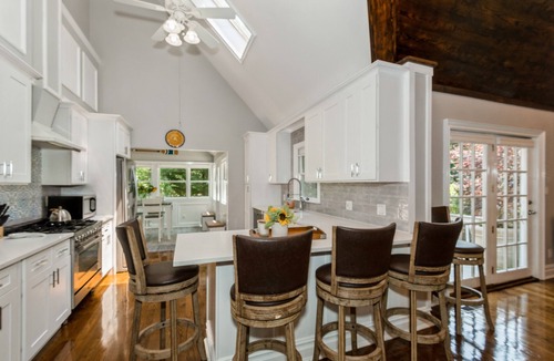 Springs House | STUNNING LUXURY HOME ~ PRIVATE POOL/HOT TUB ~ PERFECT HAMPTONS GETAWAY ~ MBH