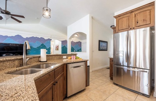 Heber House | Summer Promotion- XBOX room- Pets welcomed! Sleeps 18- Hottub- Hammocks