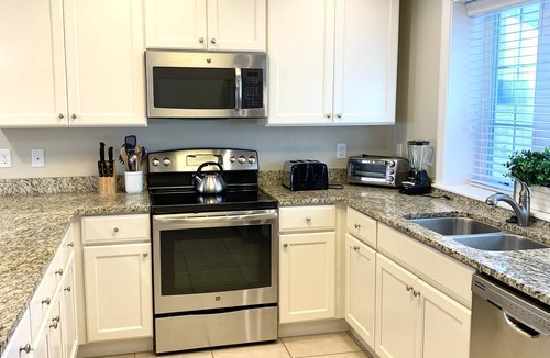 Ocean City Condo | SunburstParadise: LUX TH OceanView DOWNTOWN BOARDWALK 3BR 3BA with 2 Car Garage