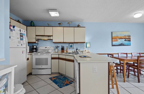The Point House | Sunset Views & Easy Beach Access in Emerald Isle
