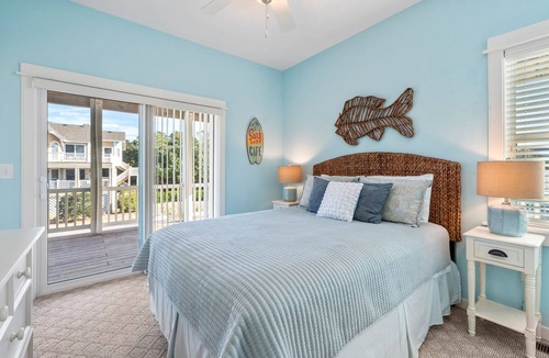 Monteray Shores House | Swoop Inn: Upgraded Finishes | Hot Tub | Community Pool & Fitness Center