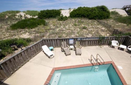 Corolla House | Terning Point - Corolla, Crown Point, Oceanfront, 20 Yds to Beach, Ocean View, Pool, Hot Tub, Pets OK
