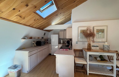 Wading River House | Terrific 2-bedroom house in charming Wading River, a private garden oasis.