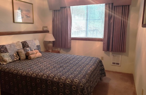Wolf Creek Cabin | The Cascade Lodge