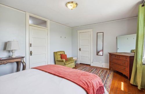 Independence Bed & Breakfast | The Cooperhouse