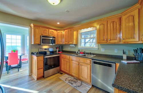 East Ellijay House | The Haven at Sunset View – Must-See 3 BDR w/Unbelievable Views!