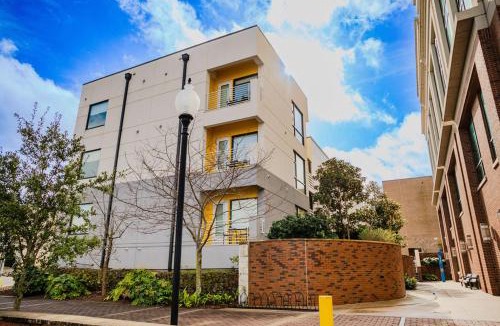 River District Hotel | The Hive 101 King Suite Pet Friendly