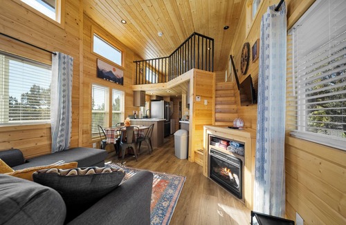 Overgaard Cabin | The Peaceful Pine Cabin at Rocky Rim Resort