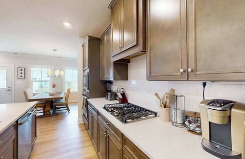 Long Neck House | The Peninsula spacious home w/community pool, hot tub, tennis courts