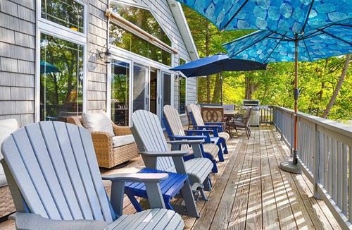 Lamoreaux Landing Cottage | The Willows:"Delightful Cottage with Peaceful Sunsets"