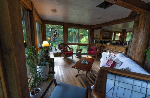 White Salmon Apartment | Thunderbird Treehouse, a cozy artisan built home overlooking Mt Hood.