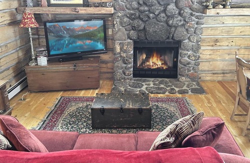 Mesa House | Timeless Mesa Hideaway cabin