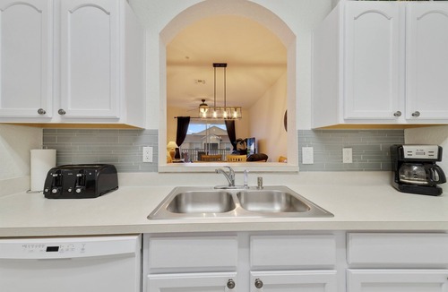 Windsor Hills Condo | Tinkerbell's Hideaway 2.5 miles from Disney/pool/NO resort fees/FREE parking