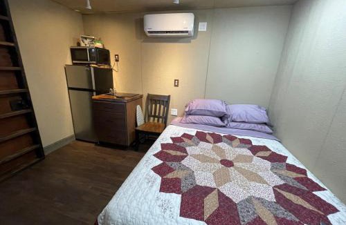 Fredonia House | Tiny Tiny Bunkhouse