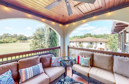 Eatonton Condo | Top-Floor Studio with Golf-View Balcony & Outdoor TV - Near Lake Oconee