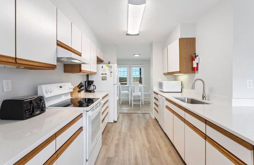 Buxton House | Tuna – Dog-Friendly & Steps from Buxton Beach