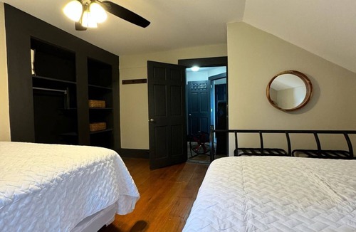Dellroy Cabin | Unique house with mancave and game room. Wildlife, pet friendly, hot tub, Wi-Fi!