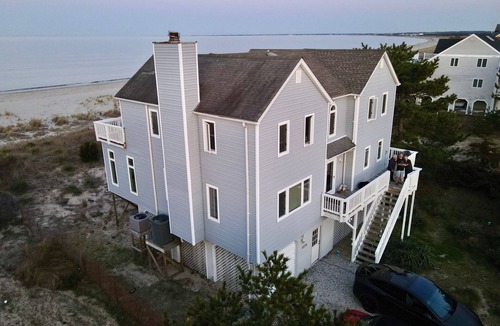 Broadkill Beach House | Unique retreat right on the beach - unwind and reconnect -linens - child items