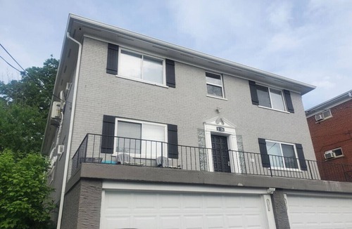 Reading Apartment | Updated 2BR Near Blue Ash & Downtown Cincinnati | Ideal for Long Stays