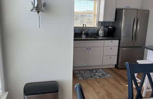 Duck Cottage | Updated, cozy cottage in Duck – 4 bedrooms, in town & oceanside w/views!