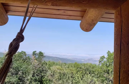 Mesa Cabin | Upper Cozy Cabin in Powderhorn Ski Resort.