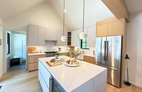 East Hampton North House | US Open Golf Championship Rental - modern 4-bedroom house in serene East Hampton