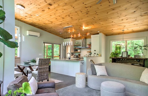 Penrose House | Vanaprastha | Private 20-Acre Retreat Near Brevard, DuPont & Pisgah
