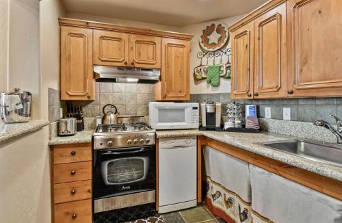 Zermatt Villa | Villa 2057 - 2 Bed 2 Bath Full Kitchen villa