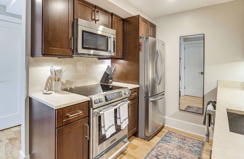 Adams Morgan Apartment | Walkable DC Stay! Stylish Studio in Adams Morgan