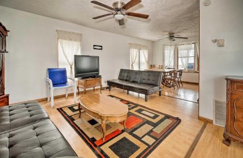 Geneva-on-the-Lake House | Waterfront Lake Erie Vacation Rental on the Strip!