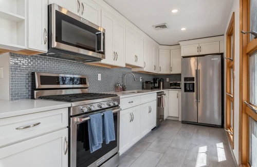 Water Mill House | Watermill Retreat, minutes from Southampton Town Ctr, Farm stands, and Beaches!