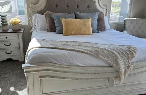 Cane Beds Villa | White Rocks-4beds, 3bath,hot tub