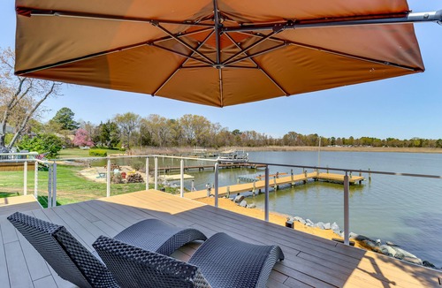 Colonial Beach Apartment | White Sail on the Potomac - Coastal Modern