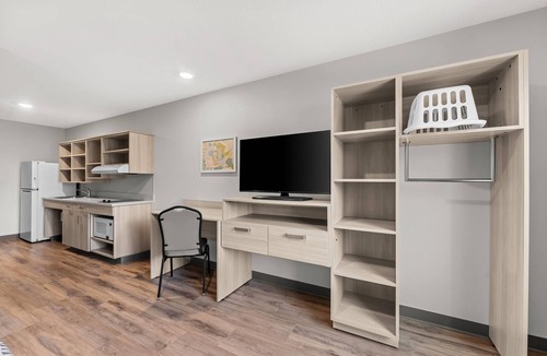 Wilmington Hotel | Woodspring Suites Wilmington Riverfront