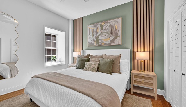 1-bedroom condo in Downtown Greenville on Main Street! Zen in the City awaits!