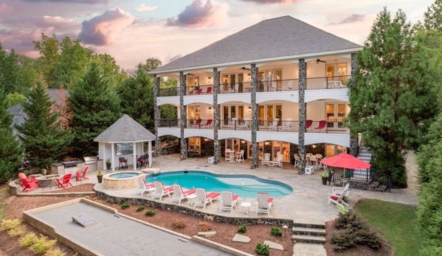 #1 ranked Lake Home in eastern US! Free Night for balance of 2026!