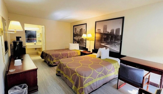 2 Full Beds Non-Smoking