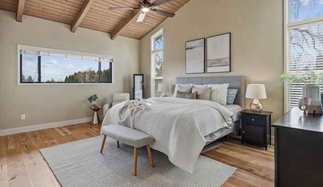 3-bedroom house in Happy Valley with AC