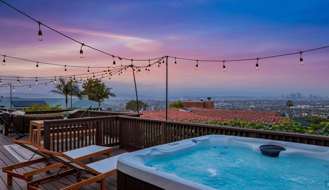 3 Beds with Jetliner View/Hottub