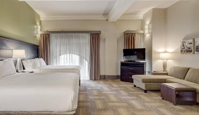 3 Pet-Friendly Suites at Historic Location Near Power Plant Live!