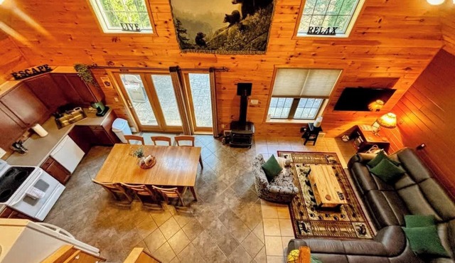 3-unit Adirondack Retreat + Lake Access