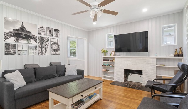 3Bd House Walk to DC Metro