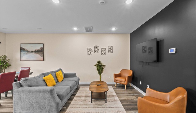 3BR in Charlotte, 10 Min to Panthers Stadium Pet-Friendly