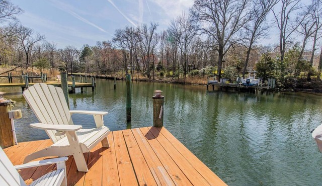 6BR 3 Bath Waterfront Home w/Private Dock & Views