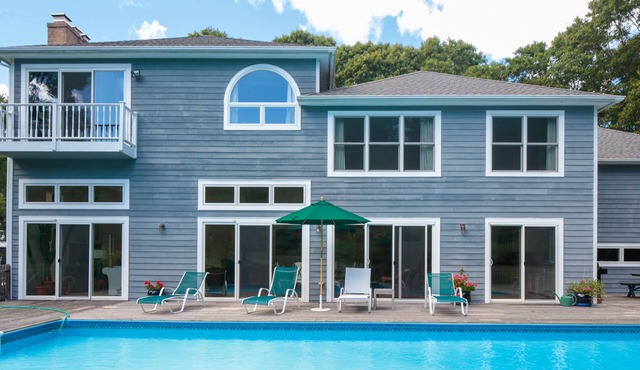 A Hidden Bridgehampton Retreat w/Pool + Tennis