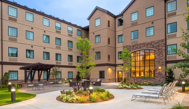 Accessible 1 BR Suite 2 Queens | Pool + Breakfast