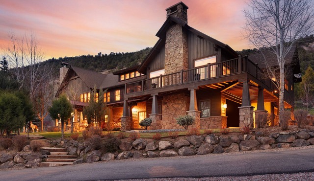 Artful Mountain Retreat | Luxe Mid-Valley Estate
