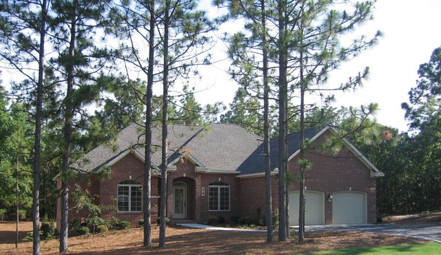Attractive Custom Home In Pinehurst Golf Community in Pinehurst