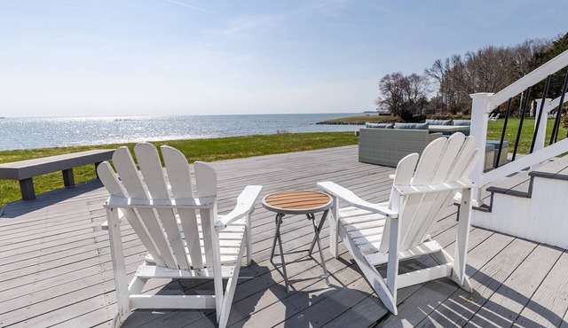 Bayfront Escape in Edgewater with Deck, Balcony, and Walk to Beach