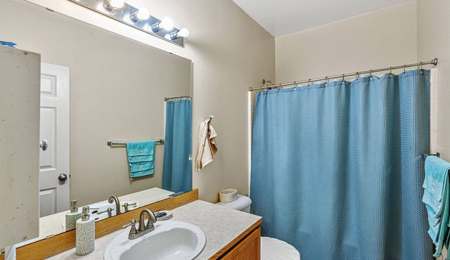 Beautiful 5 bedroom spacious home for next vaca!